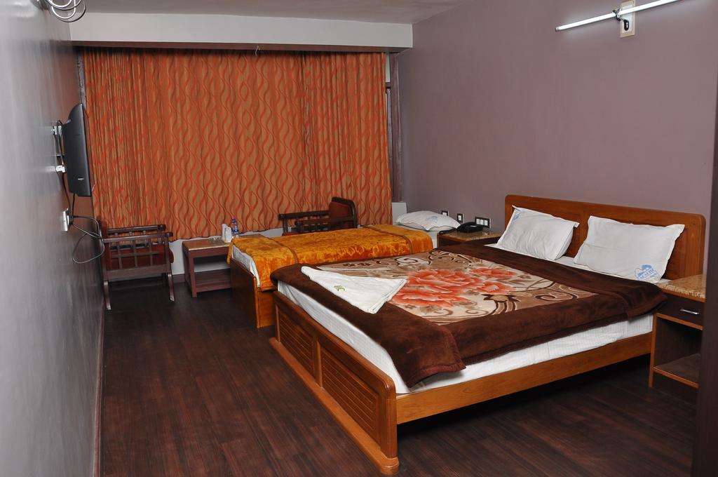 Grand Paradise Inn 코다이카날 객실 사진